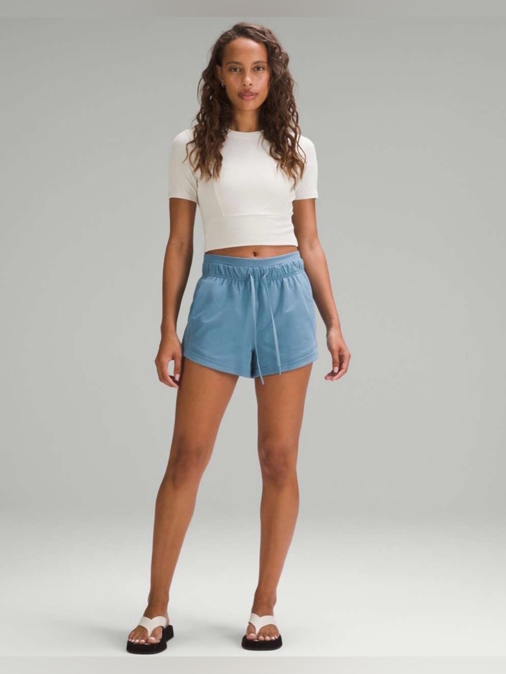 Lululemon Inner Glow High-Rise Short 3", size 12